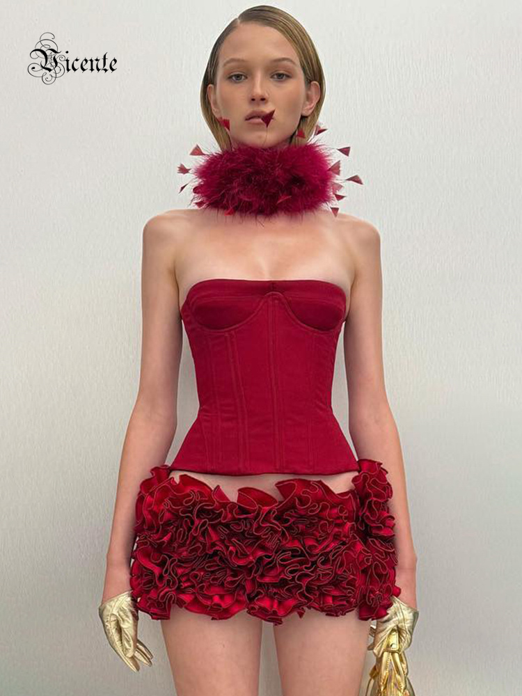 Shift Dress Sleeveless - VCクリスマスストラップレスドレス、赤い構造化トップ、花柄のミニスカート、有名人のボディコン、カクテルパーティー、2ピースセット