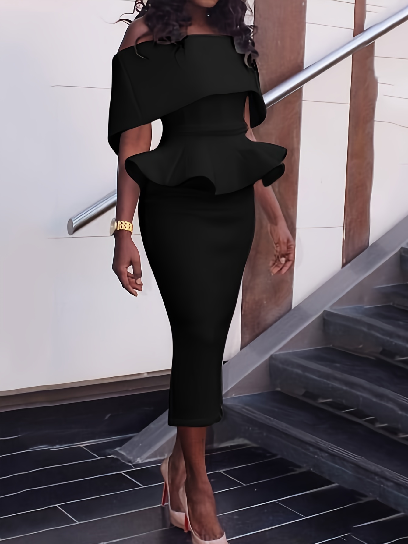 女性のためのタイトな鉛筆ドレス,裸の肩,フリル付き,白,セク - Women Formal Office Wear Tops のレビューと価格
