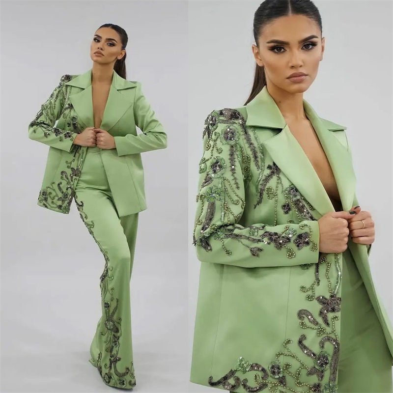デザイナーグリーンサテン女性スーツセット高級ビーズアップリケ - Women Formal Wear Designers のレビューと価格